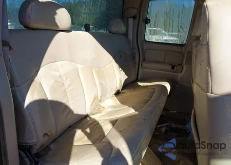 2002 Chevrolet Silverado 2500Hd Lt from USA, damaged, VIN 1GCHK29G32E211580